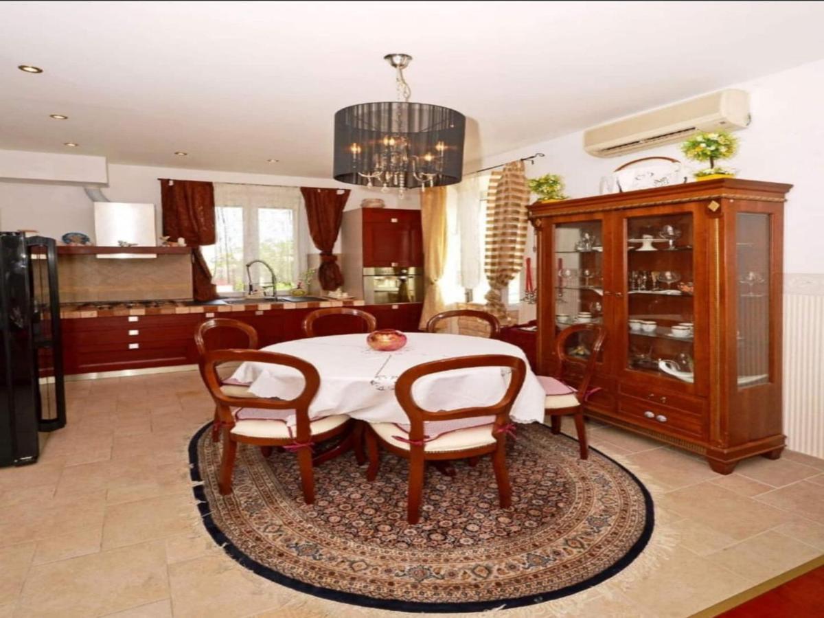 Apartment Villa Bepe Vranjic Zewnętrze zdjęcie